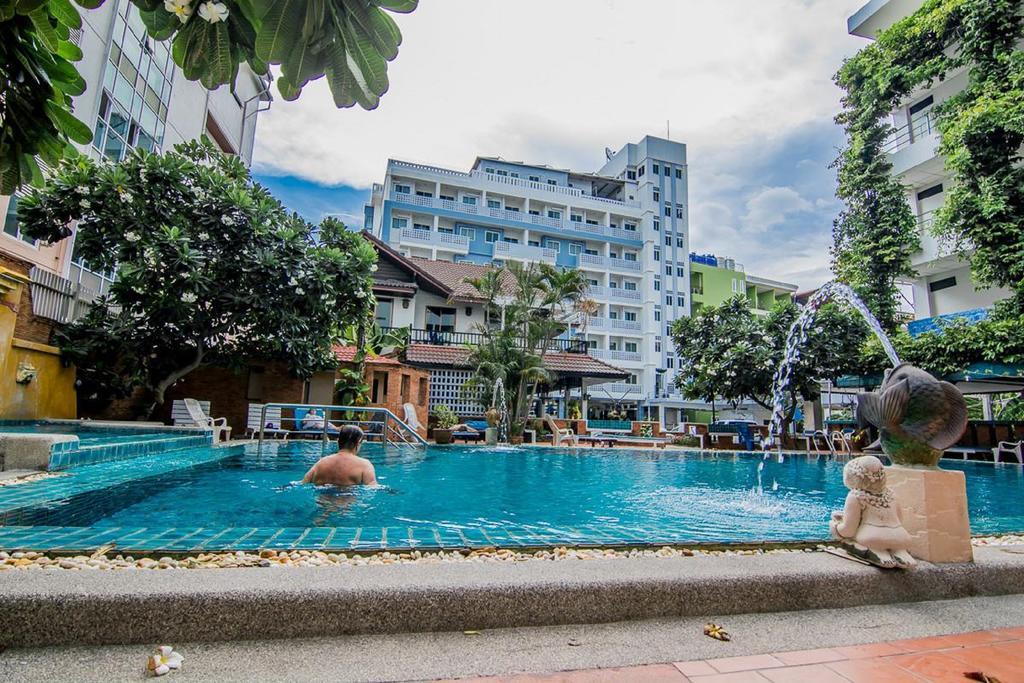Hotel Sutus Court 3 Pattaya Exteriér fotografie