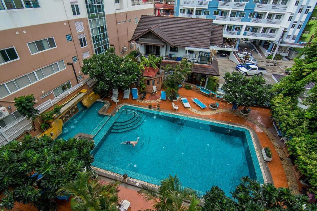 Hotel Sutus Court 3 Pattaya Exteriér fotografie