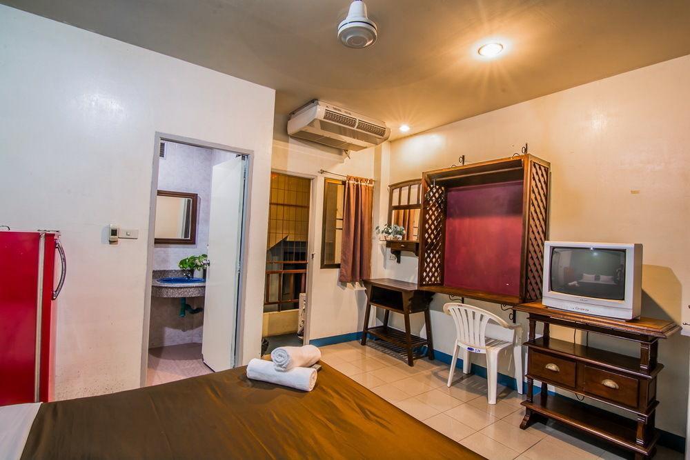 Hotel Sutus Court 3 Pattaya Exteriér fotografie