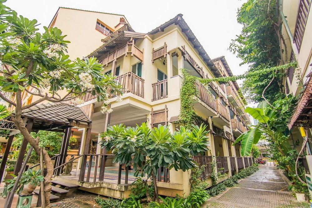 Hotel Sutus Court 3 Pattaya Exteriér fotografie