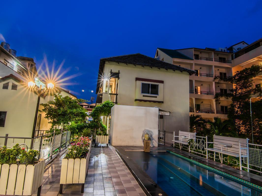 Hotel Sutus Court 3 Pattaya Exteriér fotografie