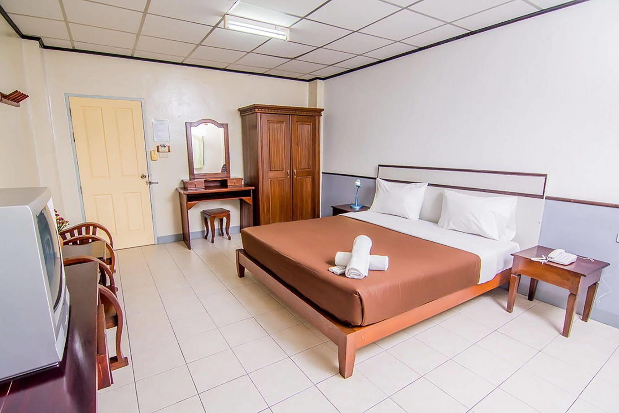 Hotel Sutus Court 3 Pattaya Exteriér fotografie
