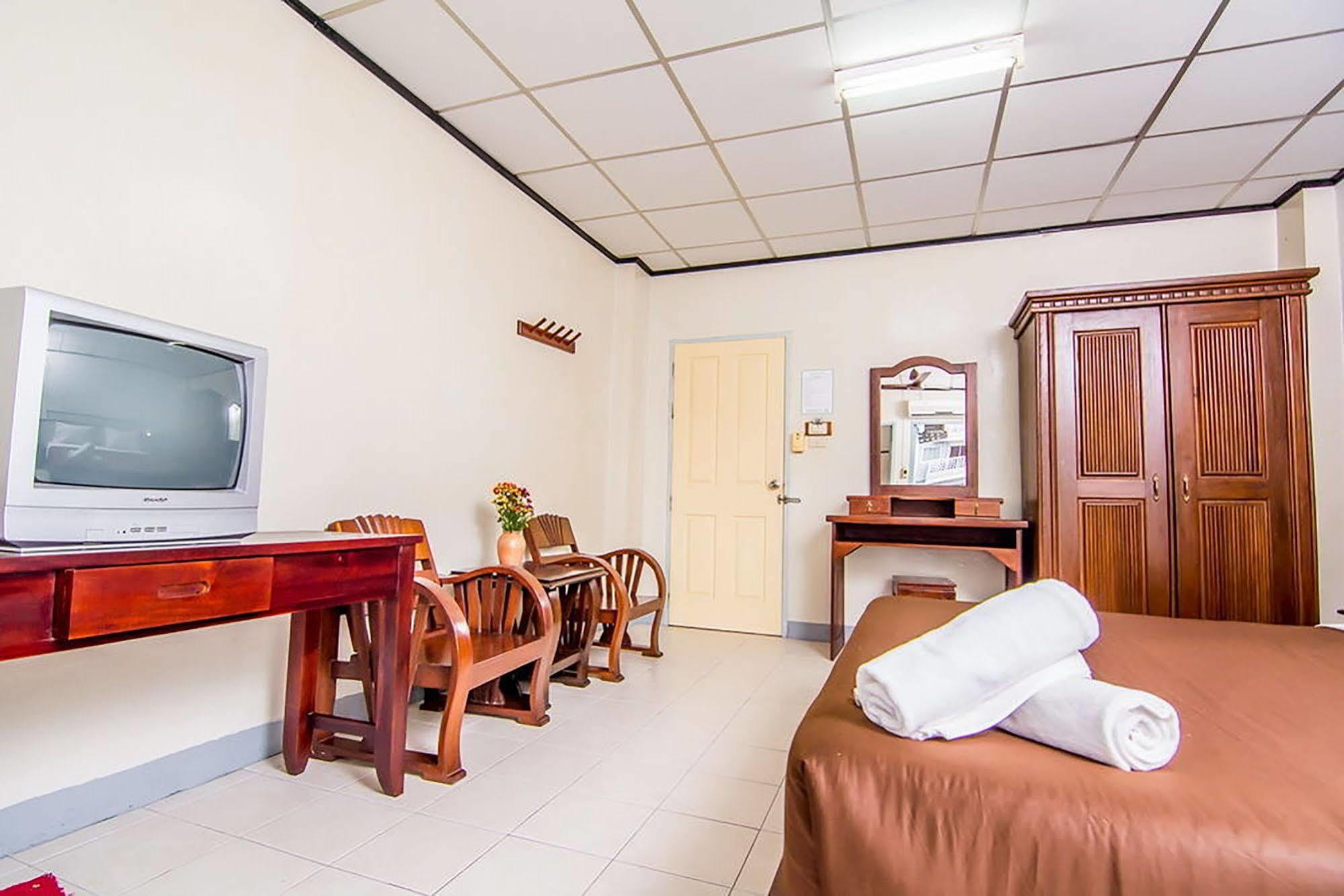 Hotel Sutus Court 3 Pattaya Exteriér fotografie
