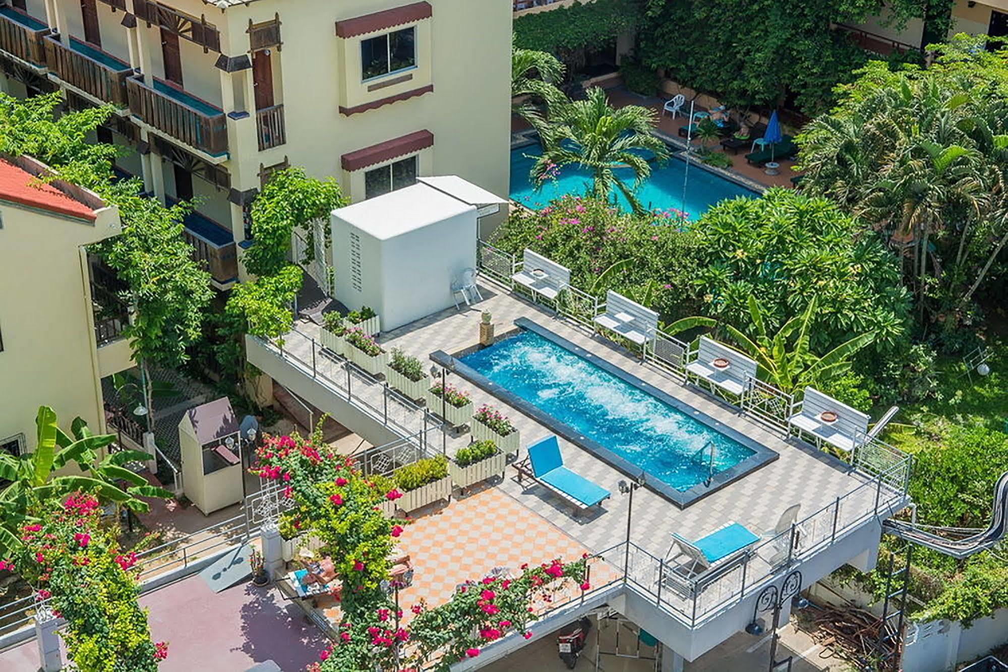 Hotel Sutus Court 3 Pattaya Exteriér fotografie