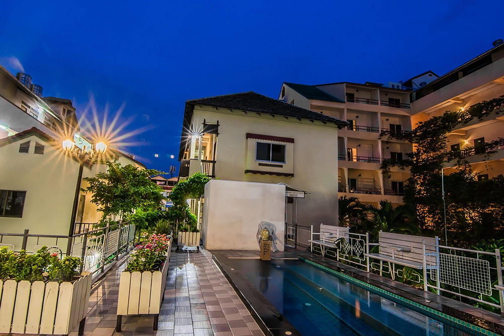 Hotel Sutus Court 3 Pattaya Exteriér fotografie